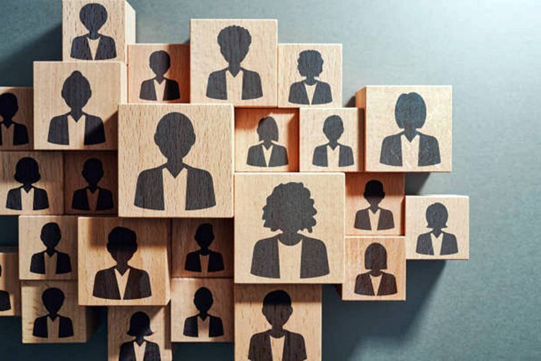 Bu ünlüleri görenler gözlerini ovuşturup bir daha bakıyor! Birbirine ikiz kardeş kadar benziyorlar 1